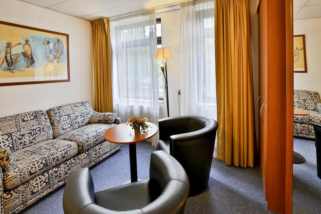 Hotel Restaurant Engelanderhof Beekbergen Bagian luar foto