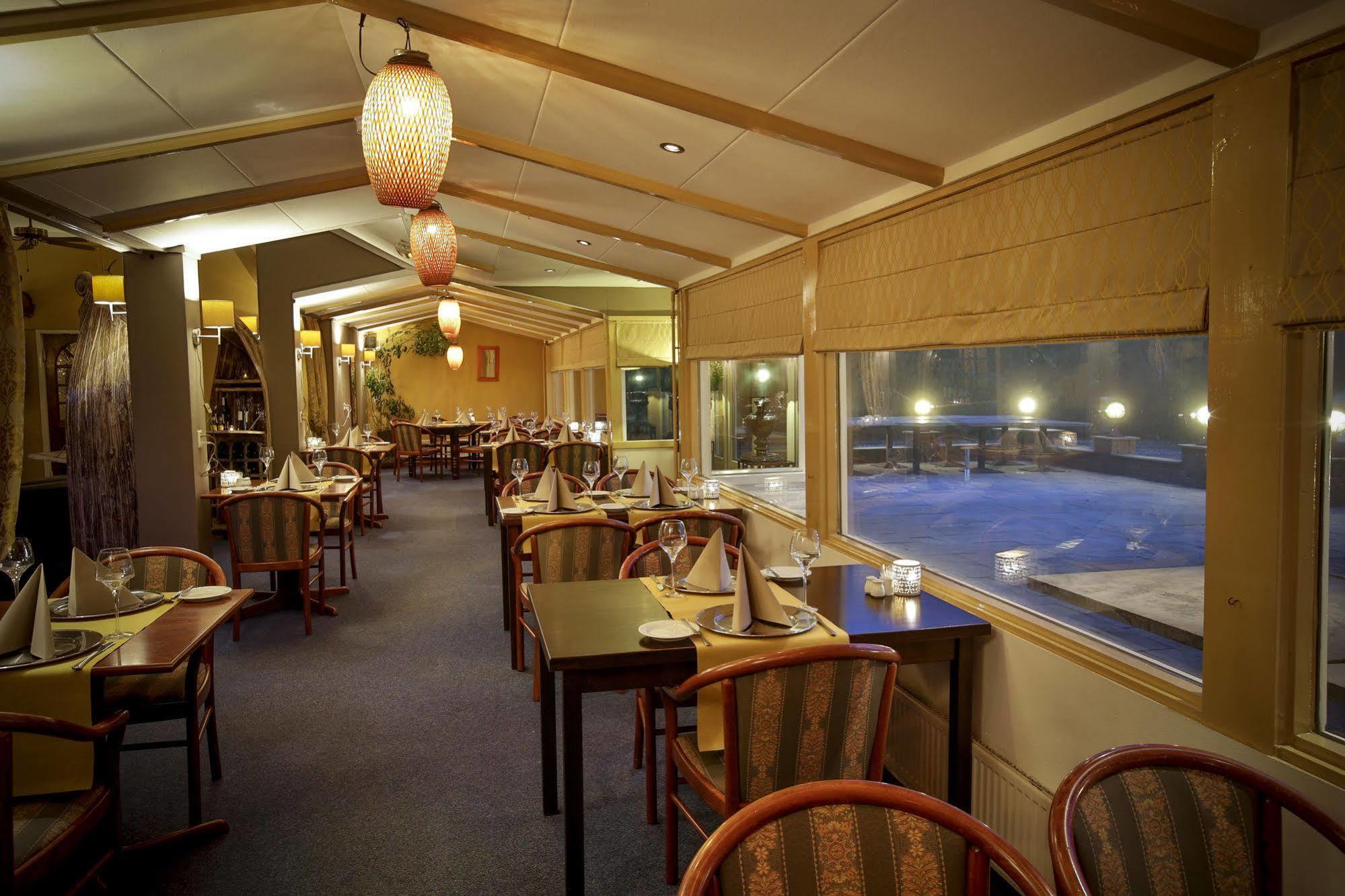 Hotel Restaurant Engelanderhof Beekbergen Bagian luar foto